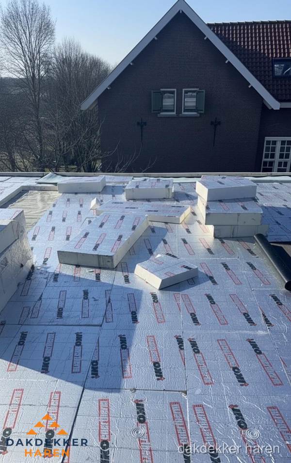 IKO PIR isolatieplaten op plat dak in Haren IKO PIR isolatieplaten op plat dak in Haren