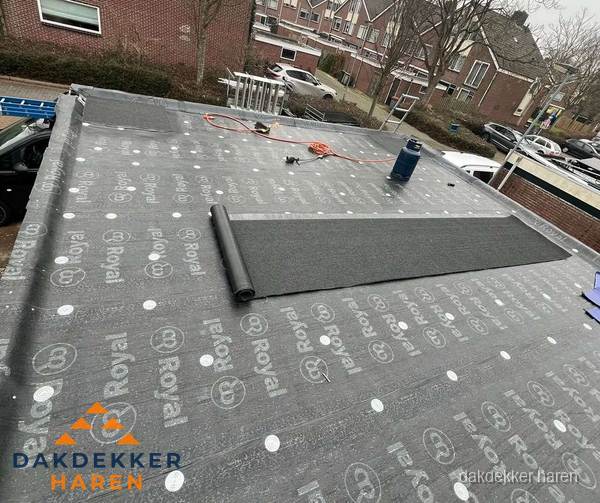 Dakrenovatie plat dak met bitumen dakbedekking in Haren