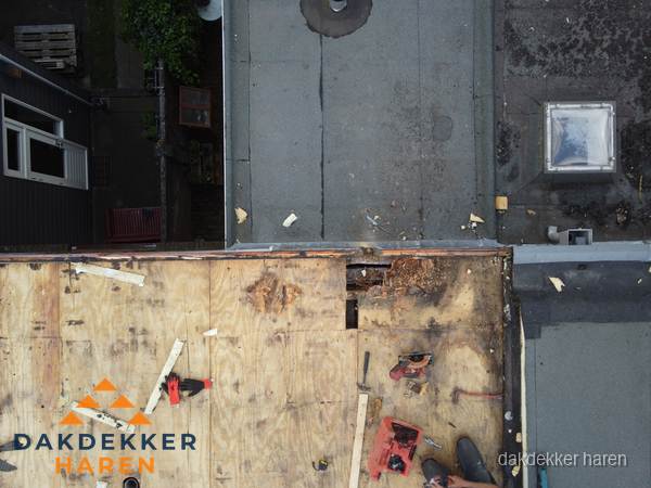 Dakschade en renovatie plat dak vanuit de lucht in Haren Dakschade en renovatie plat dak vanuit de lucht in Haren